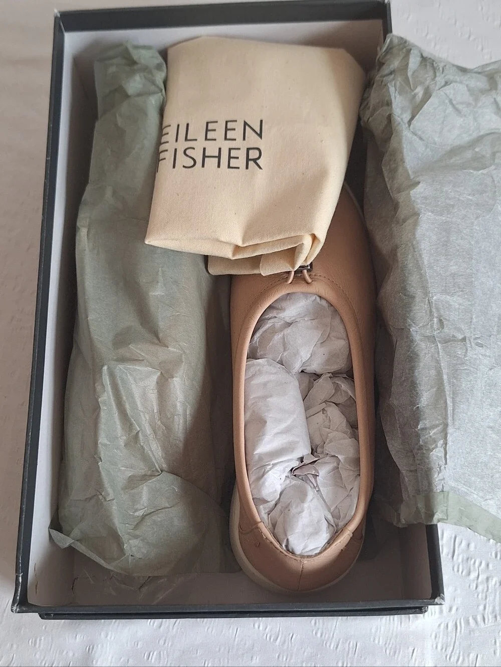 NWT Eileen Fisher Women’s Leather Slip-On Sneakers in Blush